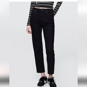 GAP Cheeky Straight Petite Jeans Size 26